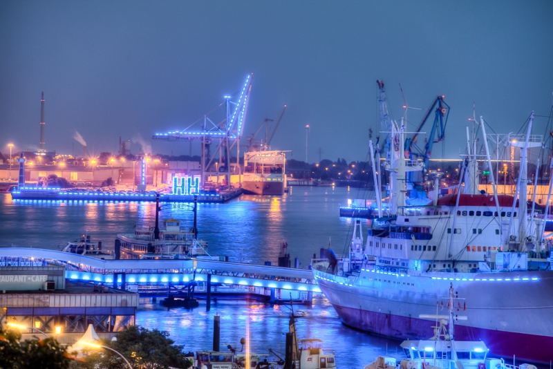 Hamburg Blue Port 2014 - JA032202 (HDR)