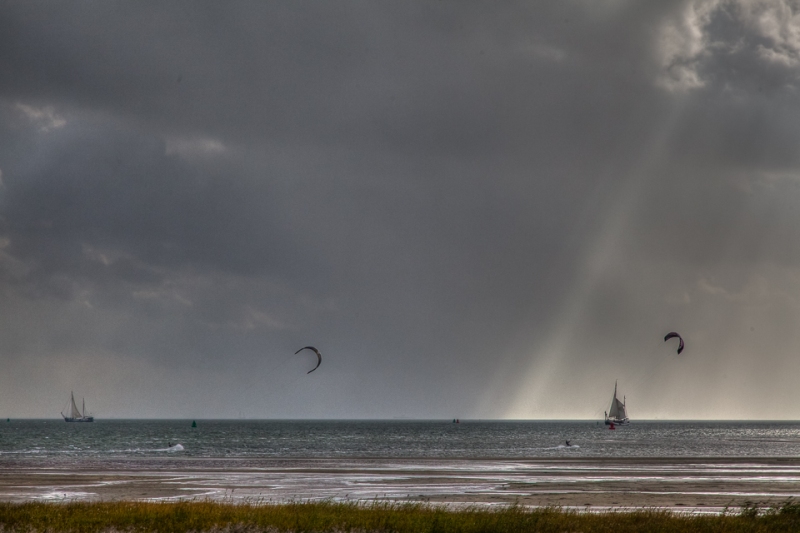 Kite Surfing - JA027727 (HDR)